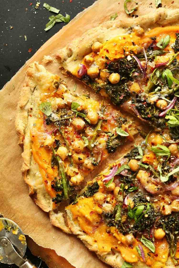 Pizza-veganer-familie-opskrift-dej-æltningstip
