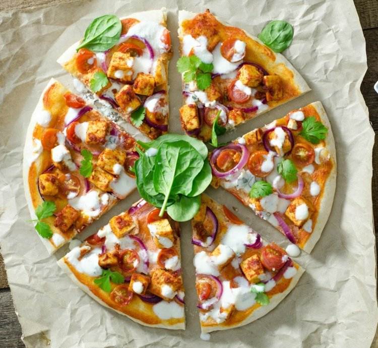 Pizza-vegansk-tofu-inspiration-basilikum-krydderi-topping-idé
