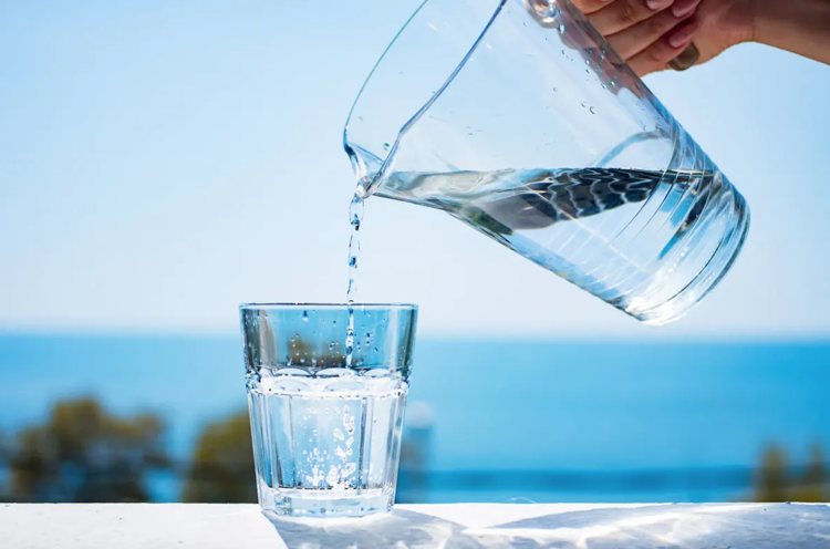 forstoppelse fra lav -carb diæt drikke rigeligt med vand