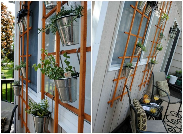 Opret en lodret urtehave terrasse-træ gitter-brun-metal grydehængt-hvidt vindue