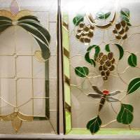 mozaikové vitráže na obrázku domácího designu