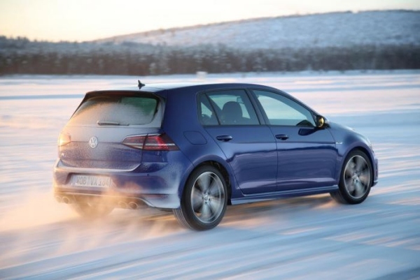 vw-golf r evo-strong motor 2014 version-af to-liters turbo