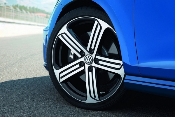 Carbon letmetalfælg design aerodynamisk Volkswagen-Golf R-ny-2014