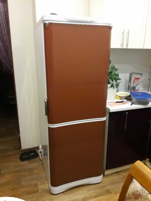 myšlenka jasného designu chladničky