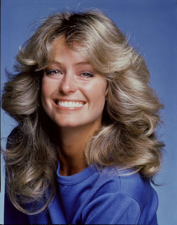 Farrah Fawcett frisure lang pandehår stil waft frynser