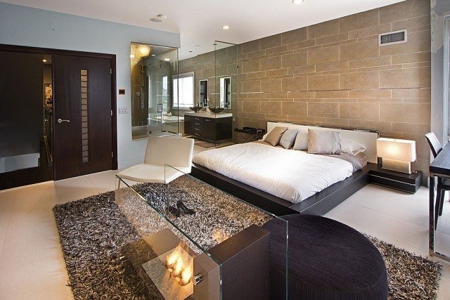 soveværelse-væg-design-akustiske paneler-longflor-tæppe-pejs bord