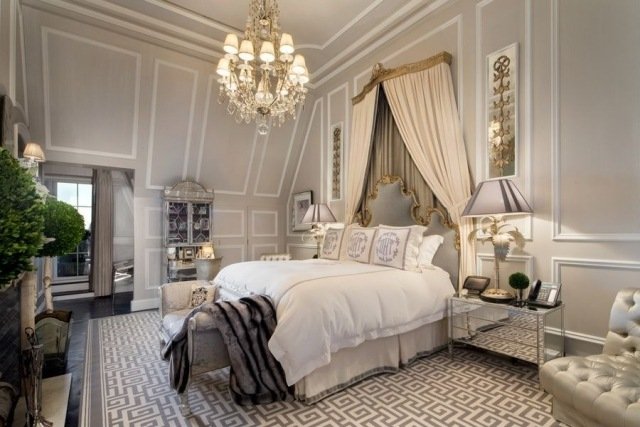 væg-farve-grå-hvid-moderne-design-baldakin-seng-design-tæppe-geometrisk-mønstret