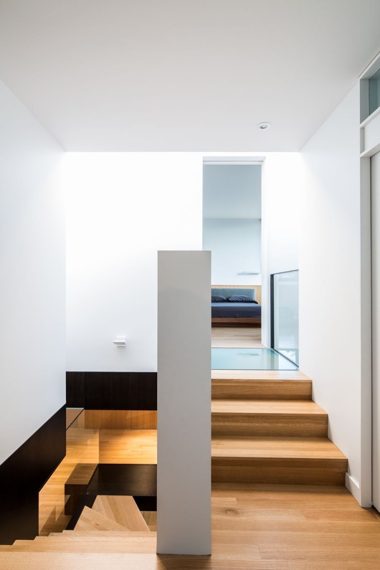 væg-design-hall-hall-indgang-område-minimalistisk-design-moderne-trægulv-rektangulær