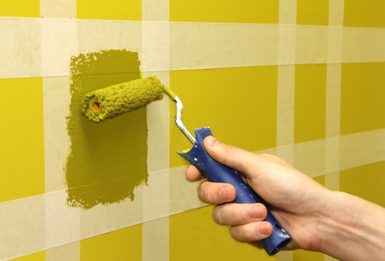 væg-mønster-maleri-væg-design-mønster-gul-klæbende tape-farve rulle
