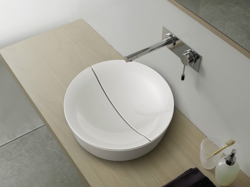 Håndvask-moderne-badeværelse-rund-bordplade-håndvask-hvid-scarabeo-mizu