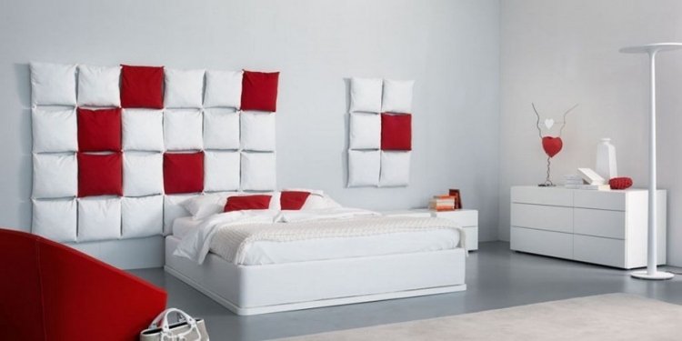 Hvide soveværelsesmøbler -stil-design-minimalistisk-rød-accent-kommode-firkanter-puder