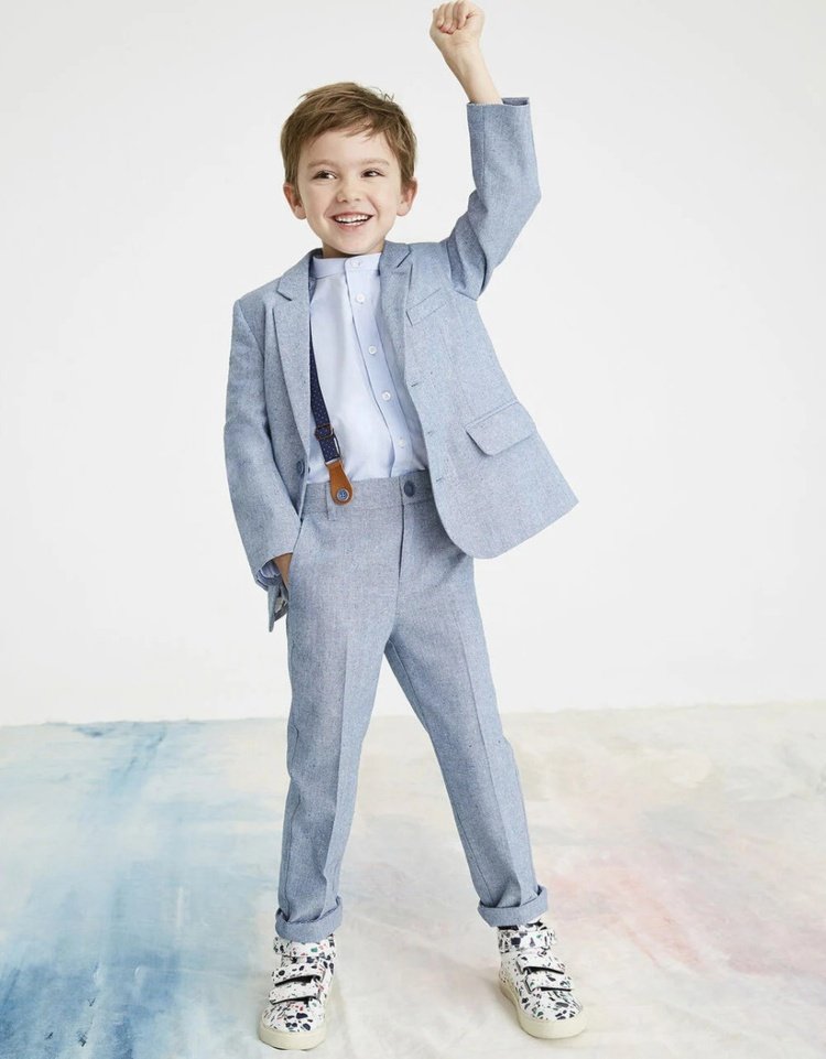 festligt outfit til skoleindskrivning til drengeidéer