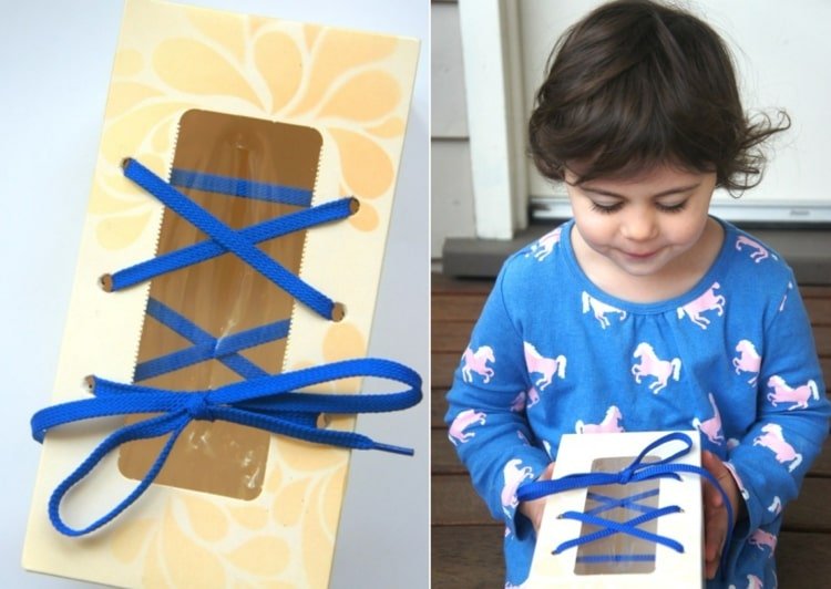 Lær at binde sko med en kasse som hjælp - bind en sløjfe med et barn