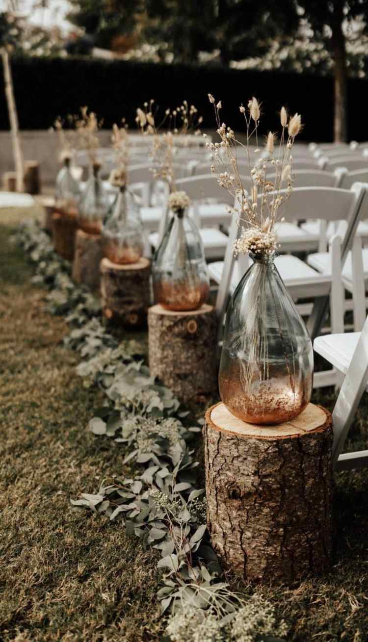 Planlægning af den perfekte have bryllup dekoration ideer blomster i en glas træstol hvid