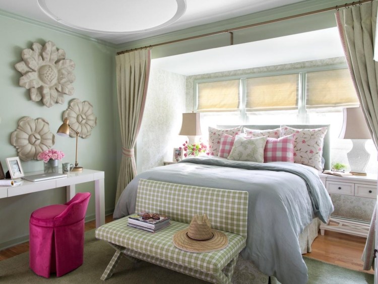 levende-ideer-forårs-dekoration-ideer-soveværelse-plaid-pastel-farver-grøn-pink-hvid