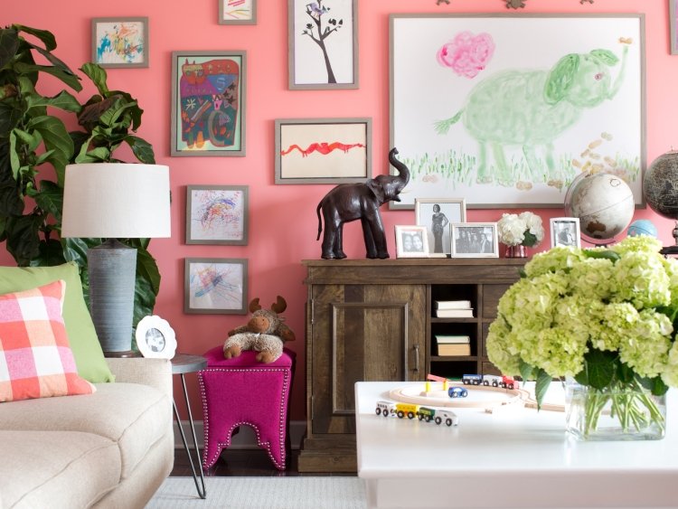 levende-ideer-forårs-dekoration-ideer-væg-maling-pink-børnebilleder-hortensiaer-stue