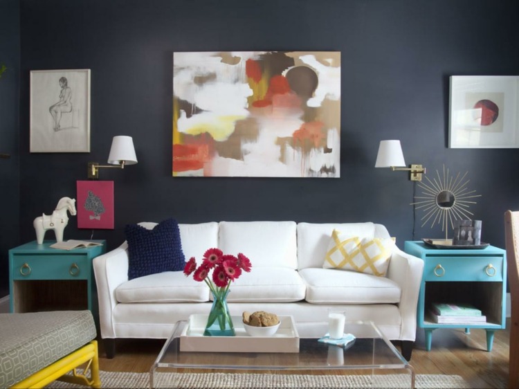 levende ideer til at male sort idé moderne vægmaleri hvid sofa sidebord blå
