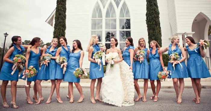 Brudepige-kjoler-i-blå